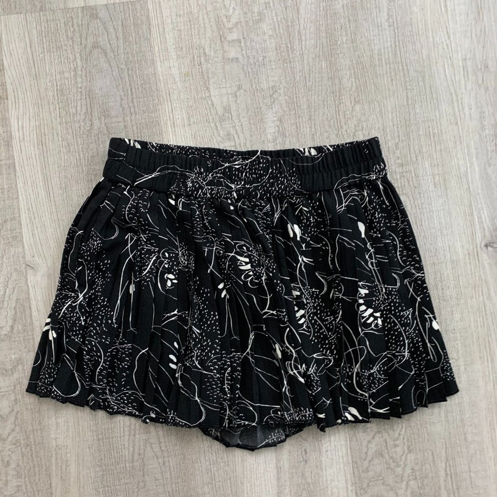 WORN ONCE Leith flowy printed shorts - size S